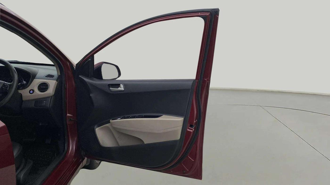 2015 Hyundai Grand i10 ASTA AT 1.2 KAPPA VTVT, Petrol, Automatic, 86,542 km, RHS Front Door