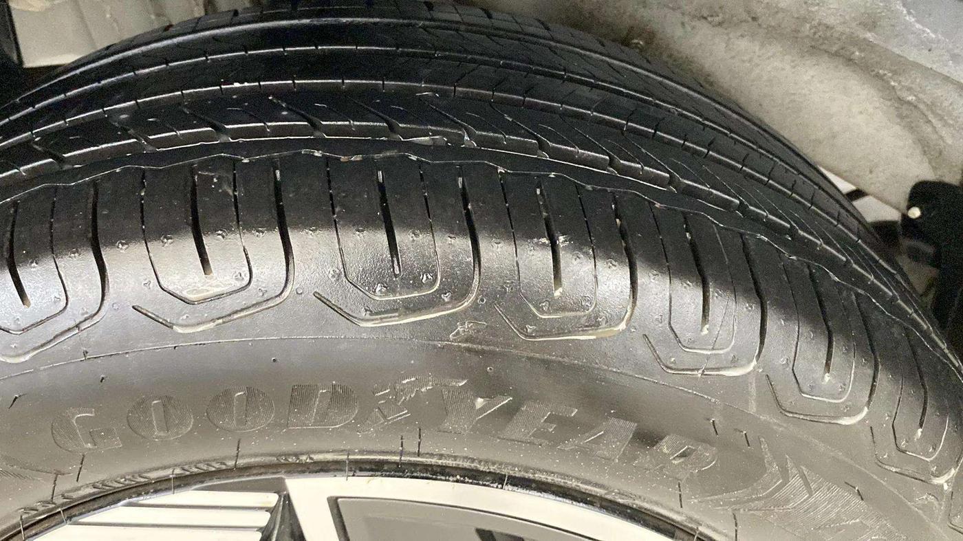 2024 Tata NEXON CREATIVE DCA 1.2 PETROL, Petrol, Automatic, 3,641 km, Left Front Tyre Tread
