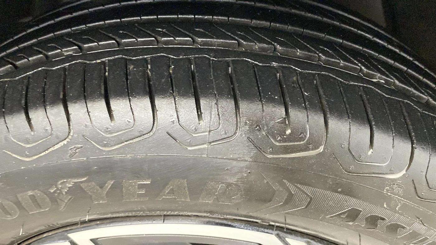 2024 Tata NEXON CREATIVE DCA 1.2 PETROL, Petrol, Automatic, 3,641 km, Right Front Tyre Tread