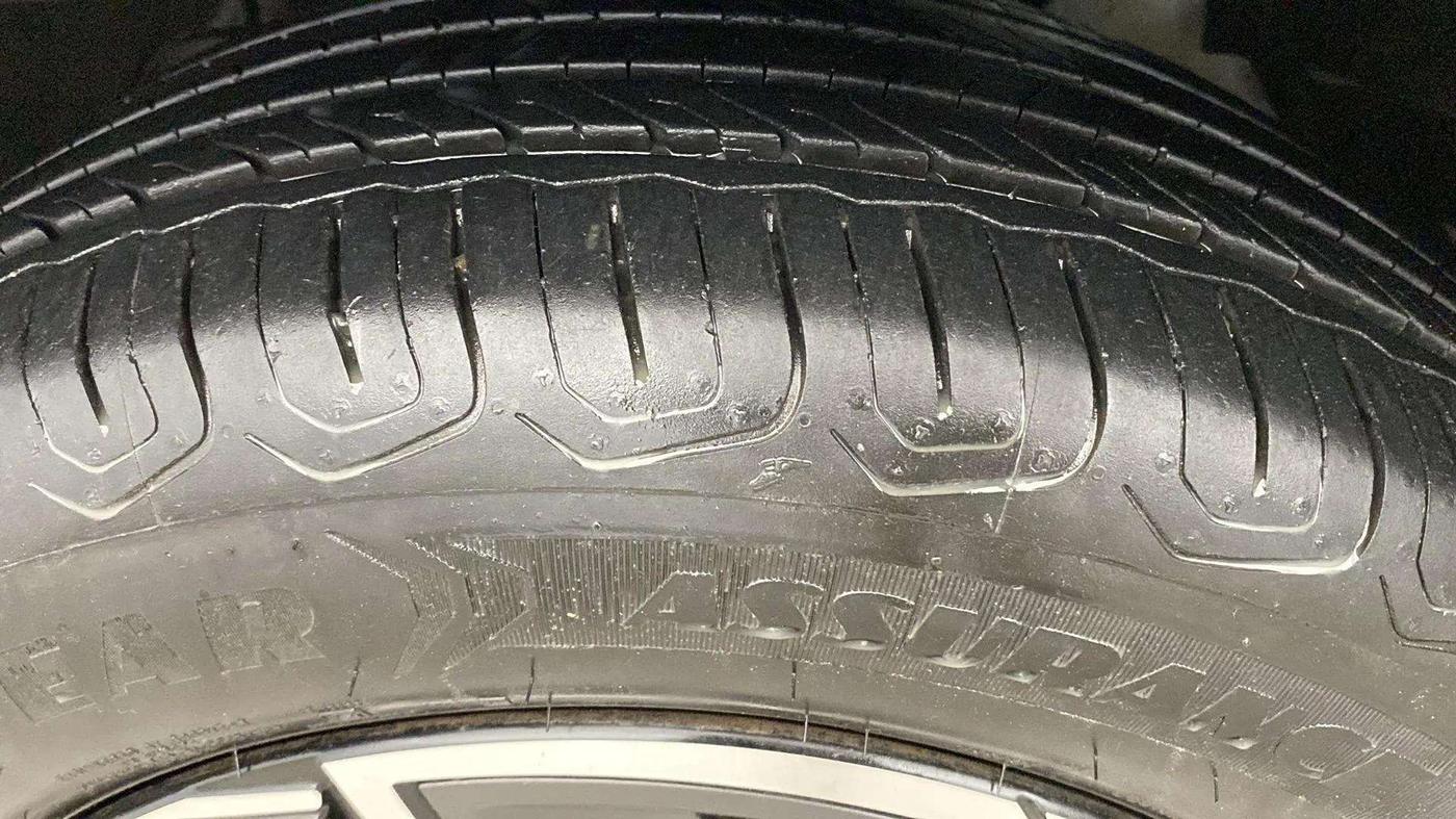 2024 Tata NEXON CREATIVE DCA 1.2 PETROL, Petrol, Automatic, 3,641 km, Left Rear Tyre Tread