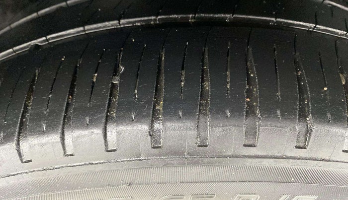 2019 Maruti Ertiga ZXI AT SHVS, Petrol, Automatic, 67,459 km, Left Rear Tyre Tread