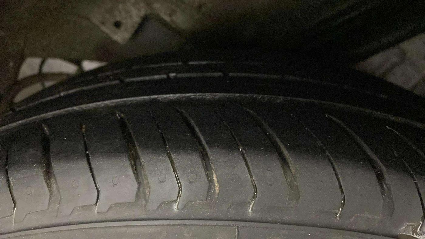 2017 Honda WR-V 1.2L I-VTEC VX MT, CNG, Manual, 51,577 km, Left Rear Tyre Tread