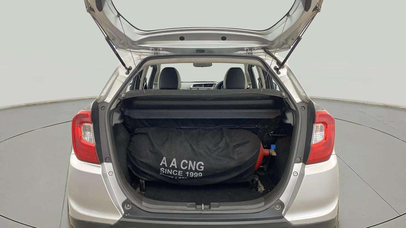 2017 Honda WR-V 1.2L I-VTEC VX MT, CNG, Manual, 51,577 km, Boot Inside