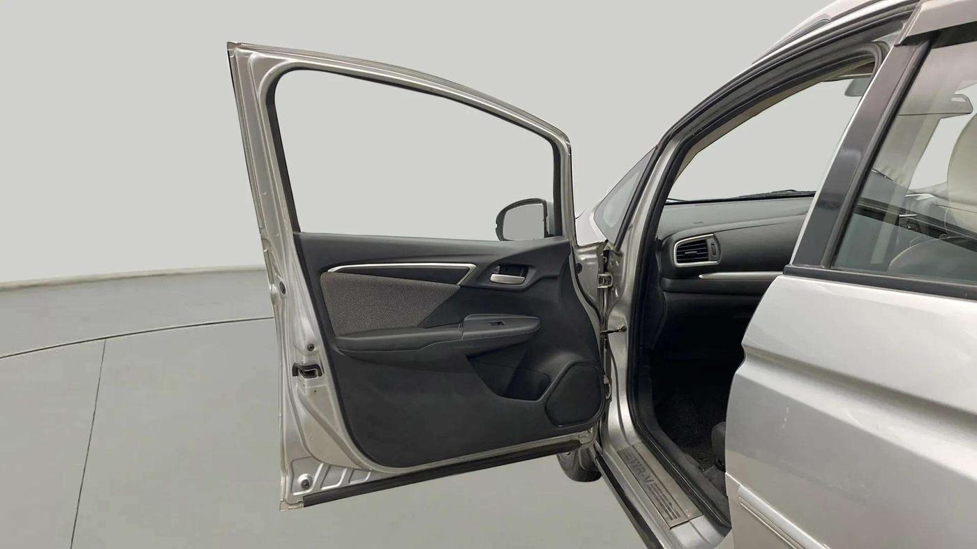 2017 Honda WR-V 1.2L I-VTEC VX MT, CNG, Manual, 51,577 km, LHS Front Door