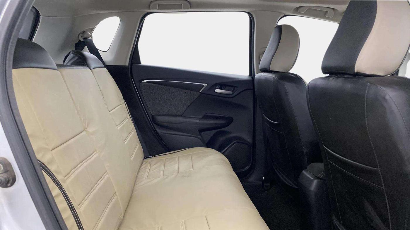 2017 Honda WR-V 1.2L I-VTEC VX MT, CNG, Manual, 51,577 km, Right Side Rear Door Cabin