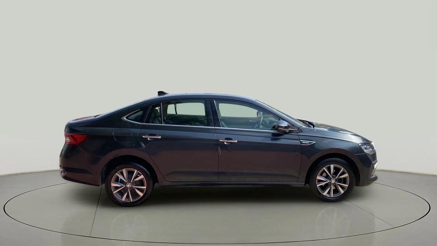 2022 Skoda SLAVIA STYLE 1.0L TSI MT, Petrol, Manual, 45,822 km, Right Side View