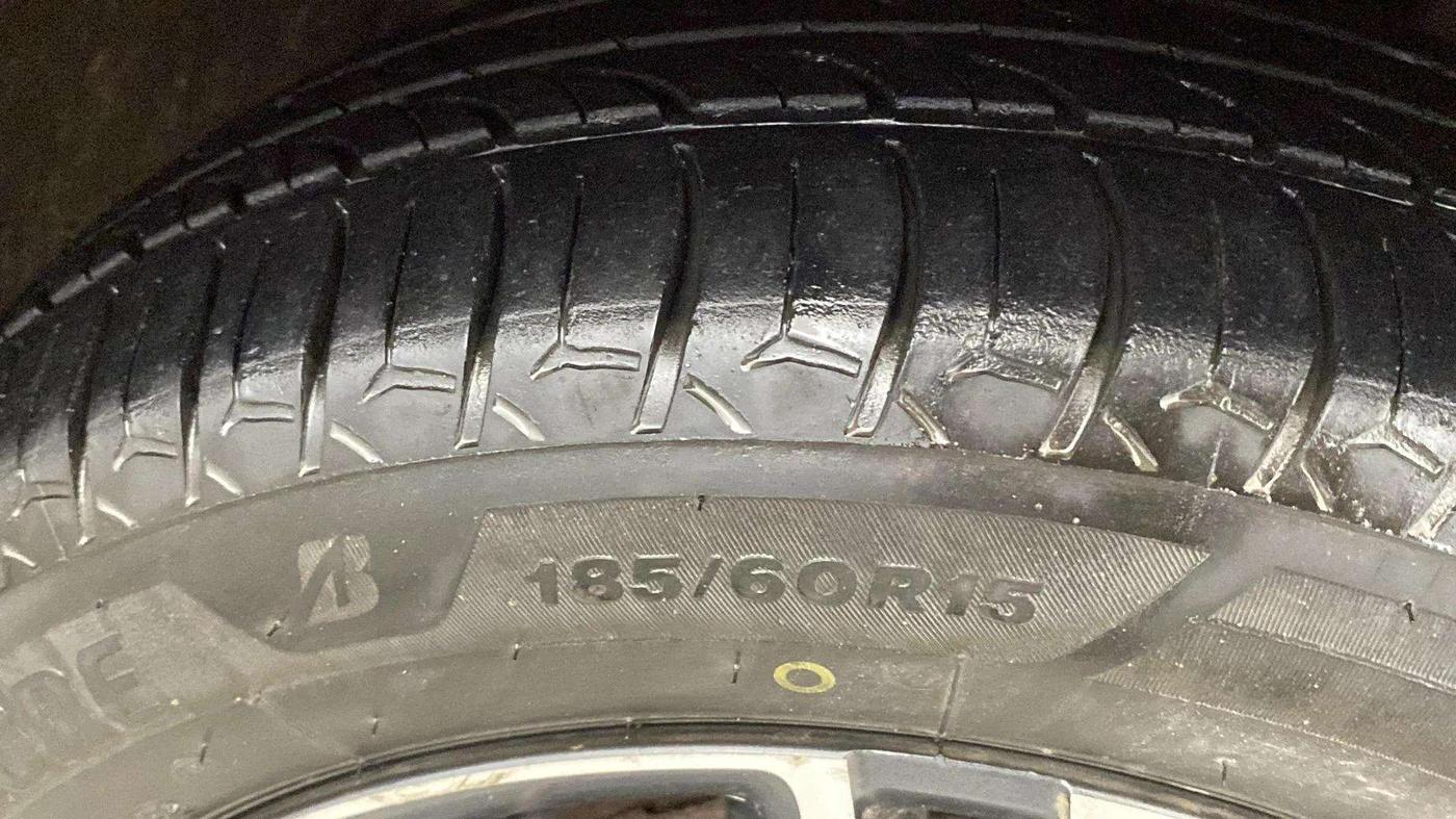 2017 Tata TIGOR XZ (O) PETROL, Petrol, Manual, 86,126 km, Right Front Tyre Tread