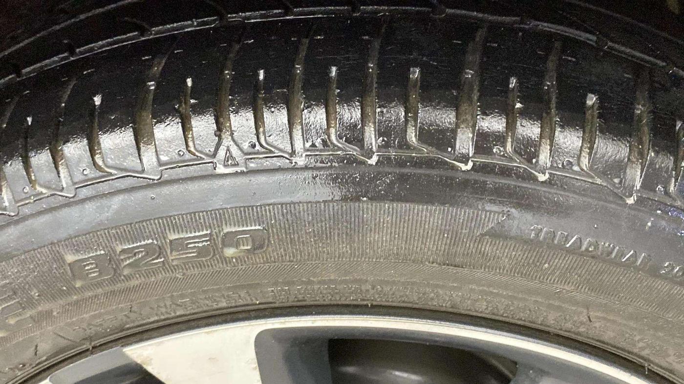 2017 Tata TIGOR XZ (O) PETROL, Petrol, Manual, 86,126 km, Right Rear Tyre Tread