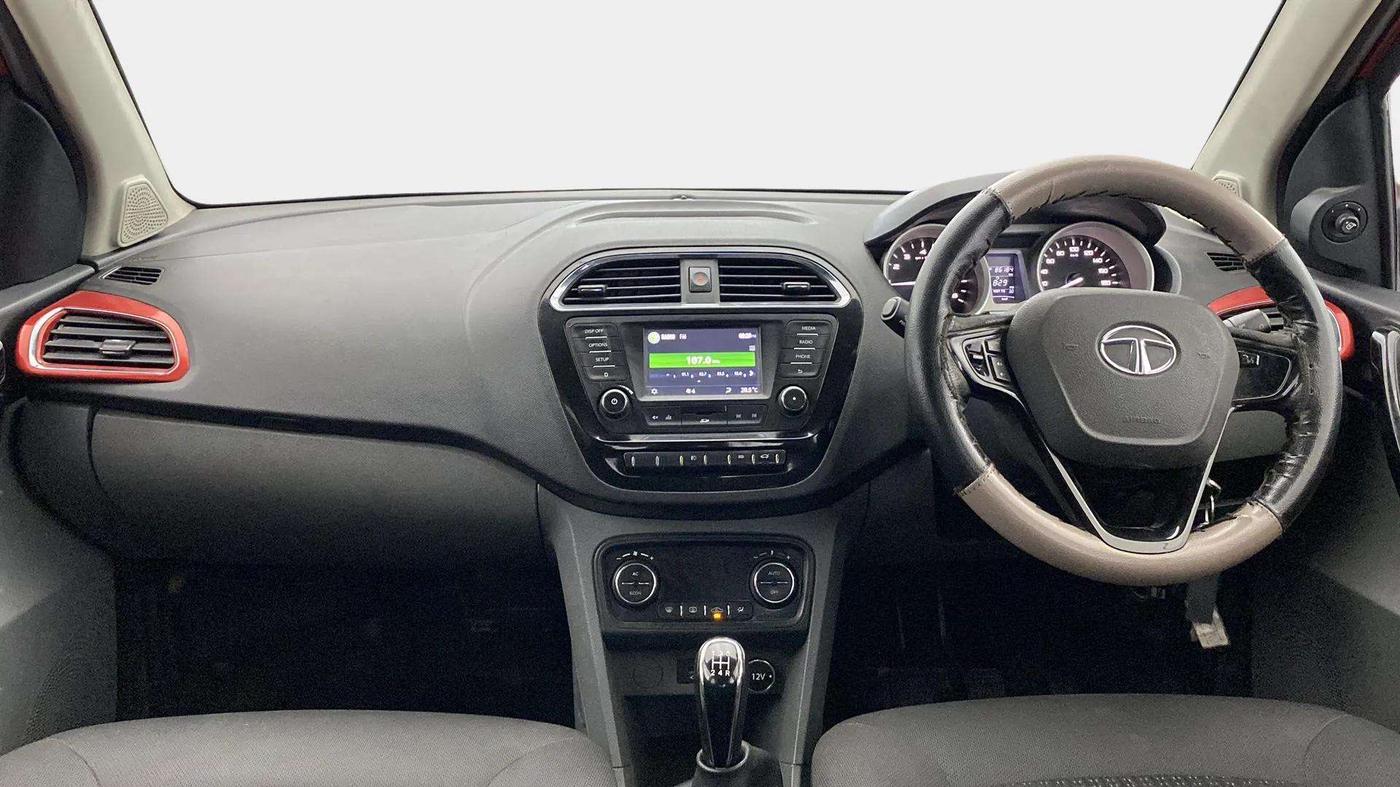 2017 Tata TIGOR XZ (O) PETROL, Petrol, Manual, 86,126 km, Dashboard