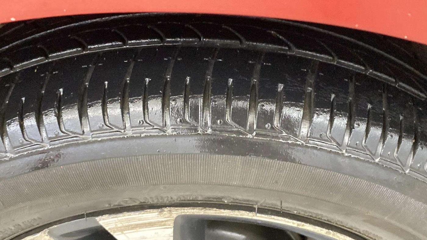 2017 Tata TIGOR XZ (O) PETROL, Petrol, Manual, 86,126 km, Left Front Tyre Tread