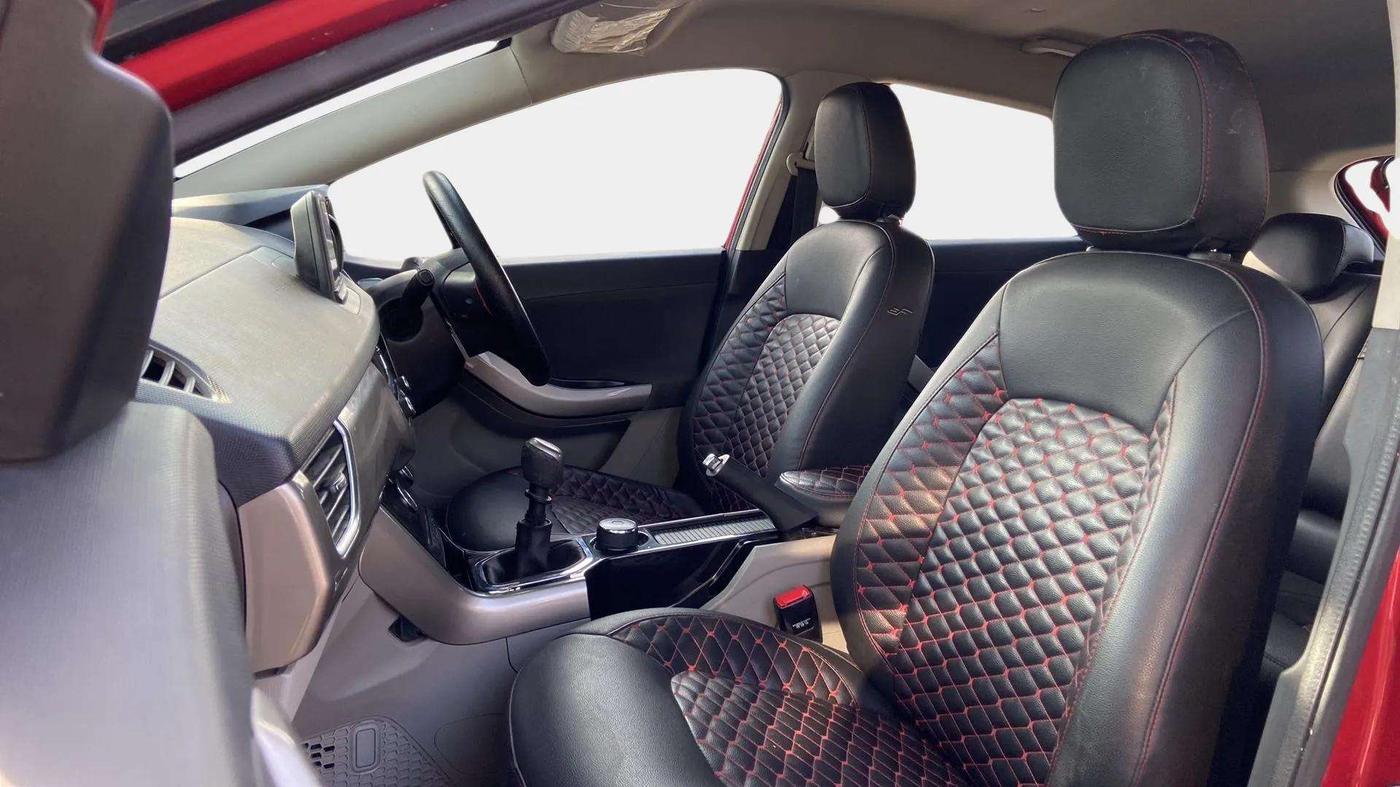 2019 Tata NEXON XZ PLUS PETROL, Petrol, Manual, 61,977 km, Right Side Front Door Cabin