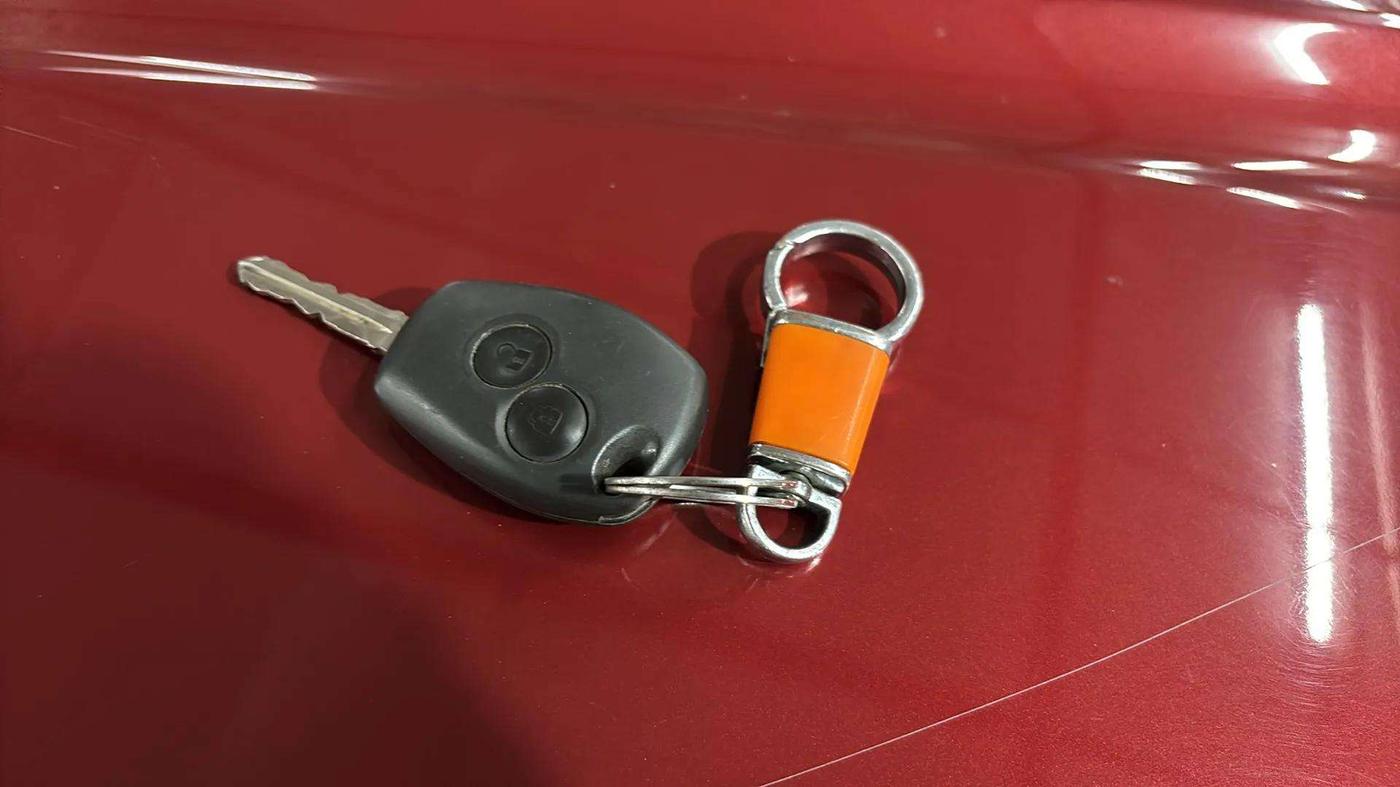 2016 Nissan Terrano XL (P), Petrol, Manual, 24,062 km, Key Close Up