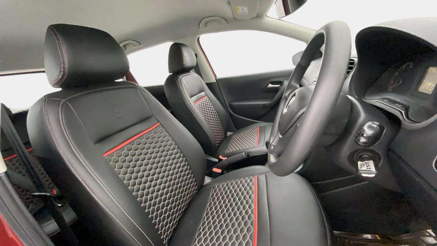 2021 Volkswagen Polo COMFORTLINE 1.0L TSI, Petrol, Manual, 21,919 km, Right Side Front Door Cabin