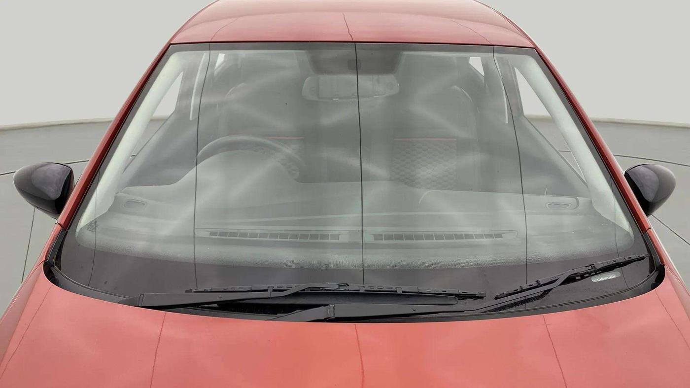 2021 Volkswagen Polo COMFORTLINE 1.0L TSI, Petrol, Manual, 21,919 km, Front Windshield