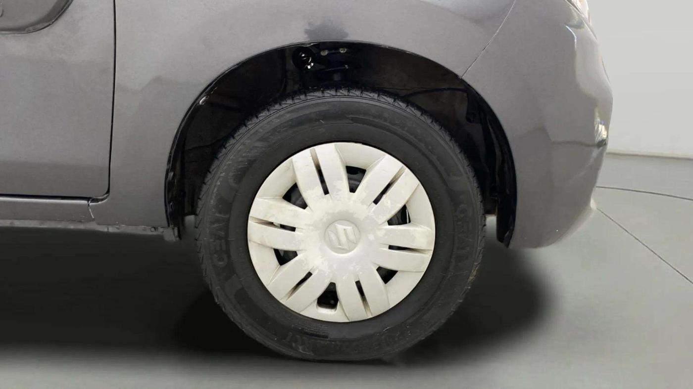 2019 Maruti Alto LXI, Petrol, Manual, 61,329 km, Right Front Wheel