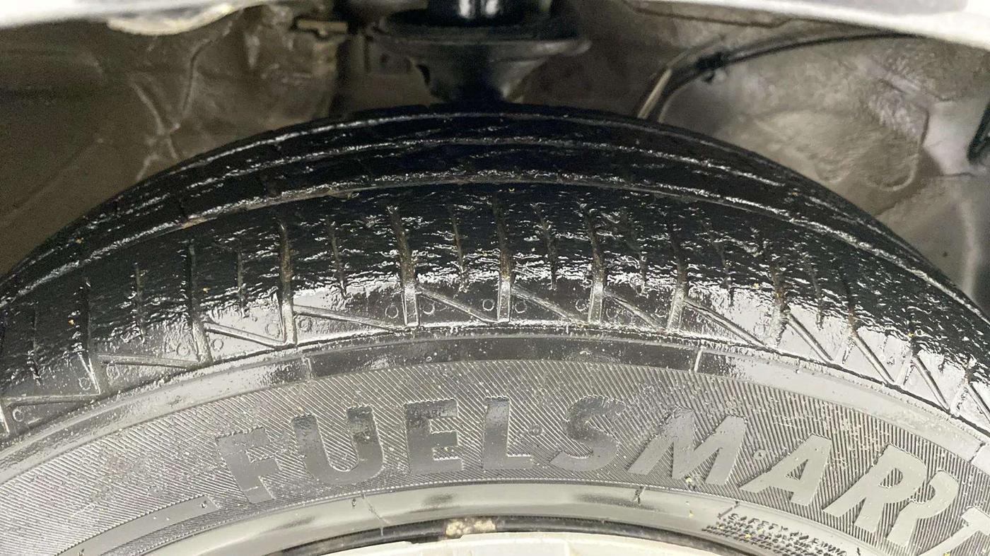 2019 Maruti Alto LXI, Petrol, Manual, 61,329 km, Right Front Tyre Tread