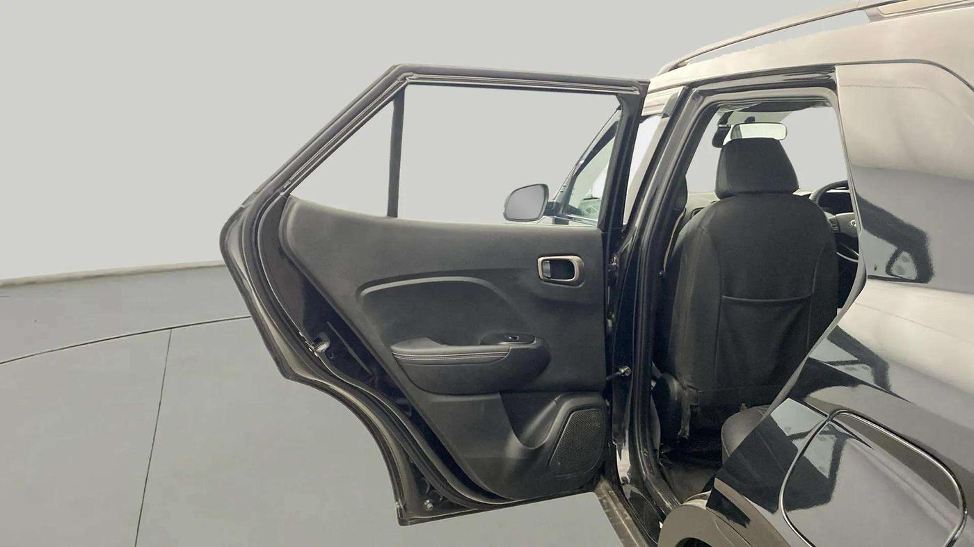2024 Hyundai VENUE S (O) 1.2 KNIGHT EDITION, Petrol, Manual, 4,743 km, LHS Rear Door