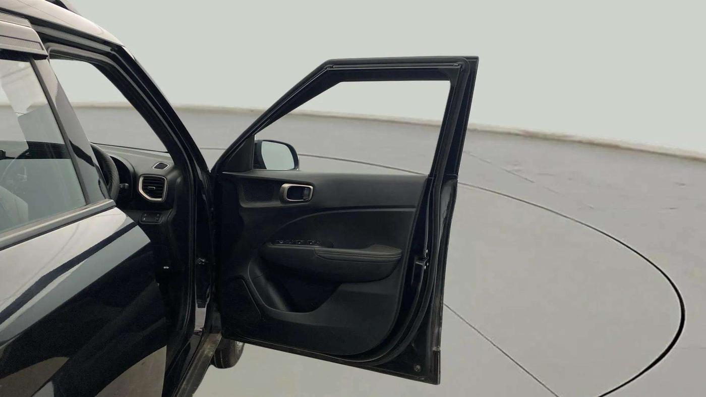2024 Hyundai VENUE S (O) 1.2 KNIGHT EDITION, Petrol, Manual, 4,743 km, RHS Front Door