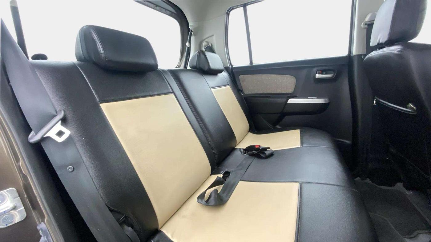 2015 Maruti Wagon R 1.0 VXI, Petrol, Manual, 13,389 km, Right Side Rear Door Cabin