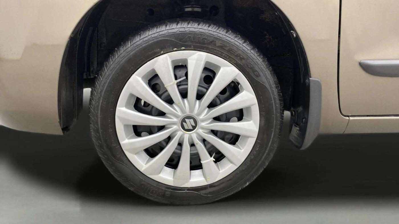 2015 Maruti Wagon R 1.0 VXI, Petrol, Manual, 13,389 km, Left Front Wheel