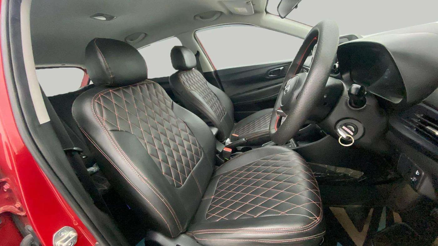 2023 Hyundai NEW I20 SPORTZ 1.2 IVT, Petrol, Automatic, 38,792 km, Right Side Front Door Cabin