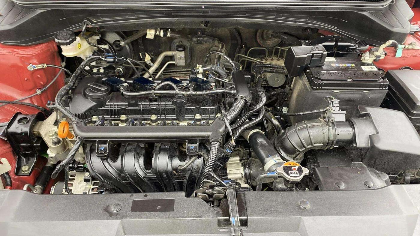 2023 Hyundai NEW I20 SPORTZ 1.2 IVT, Petrol, Automatic, 38,792 km, Engine View