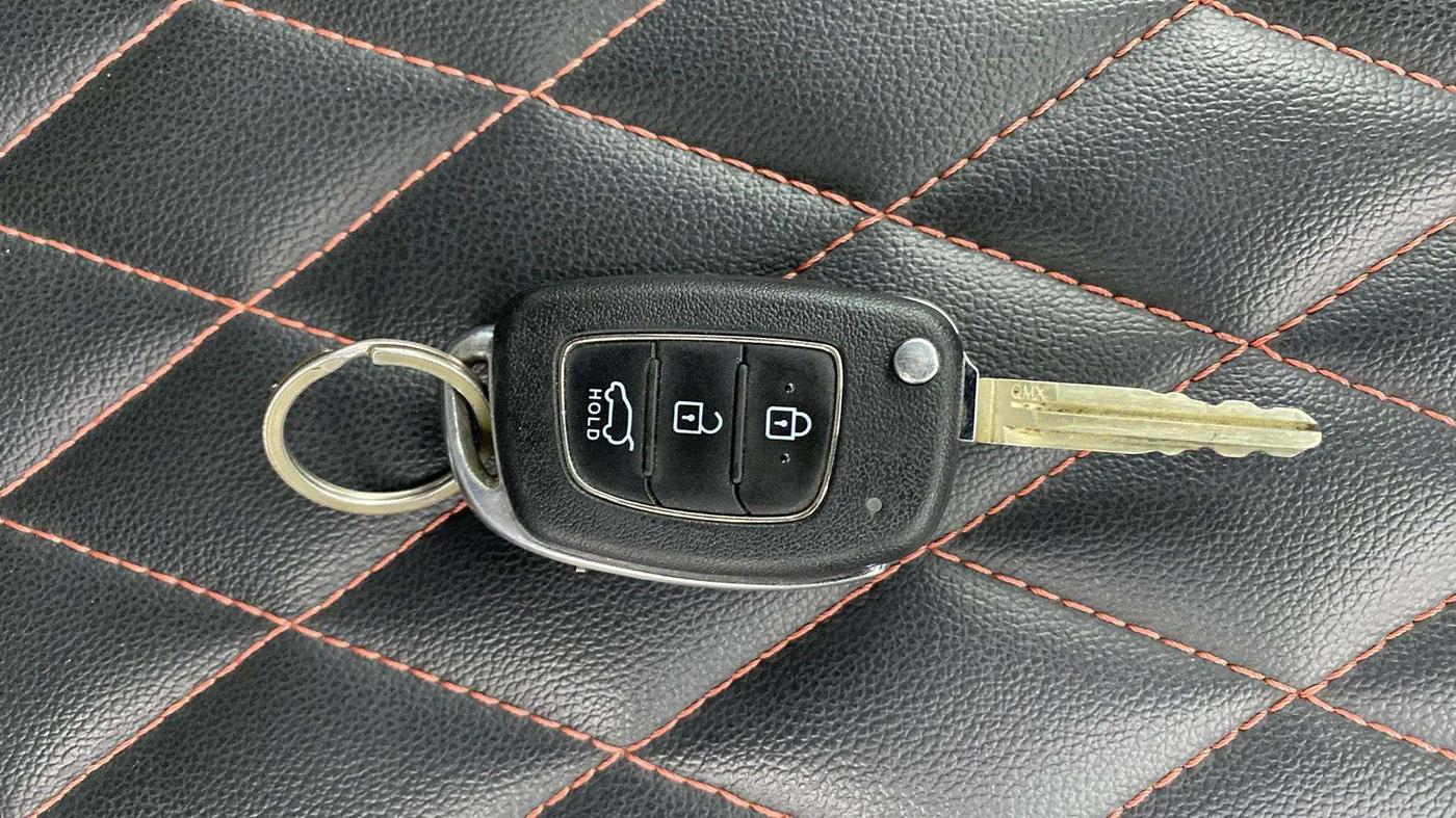 2023 Hyundai NEW I20 SPORTZ 1.2 IVT, Petrol, Automatic, 38,792 km, Key Close Up