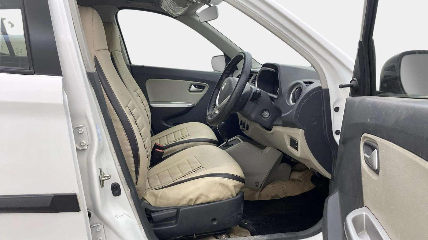 2019 Maruti Alto K10 VXI AMT, Petrol, Automatic, 47,554 km, Right Side Front Door Cabin