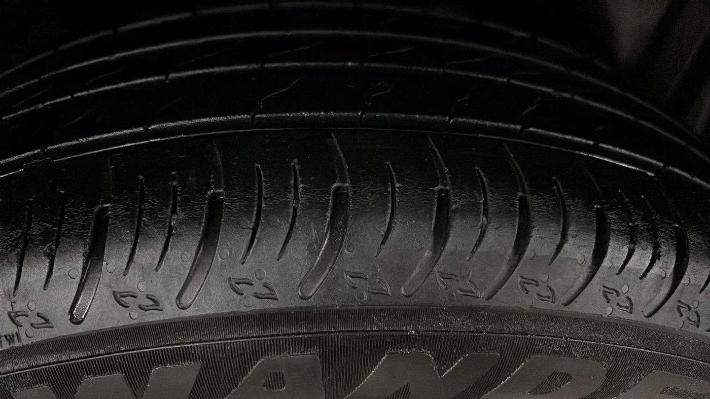 2024 Maruti FRONX DELTA CNG 1.2 MT, CNG, Manual, 21,117 km, Left Rear Tyre Tread