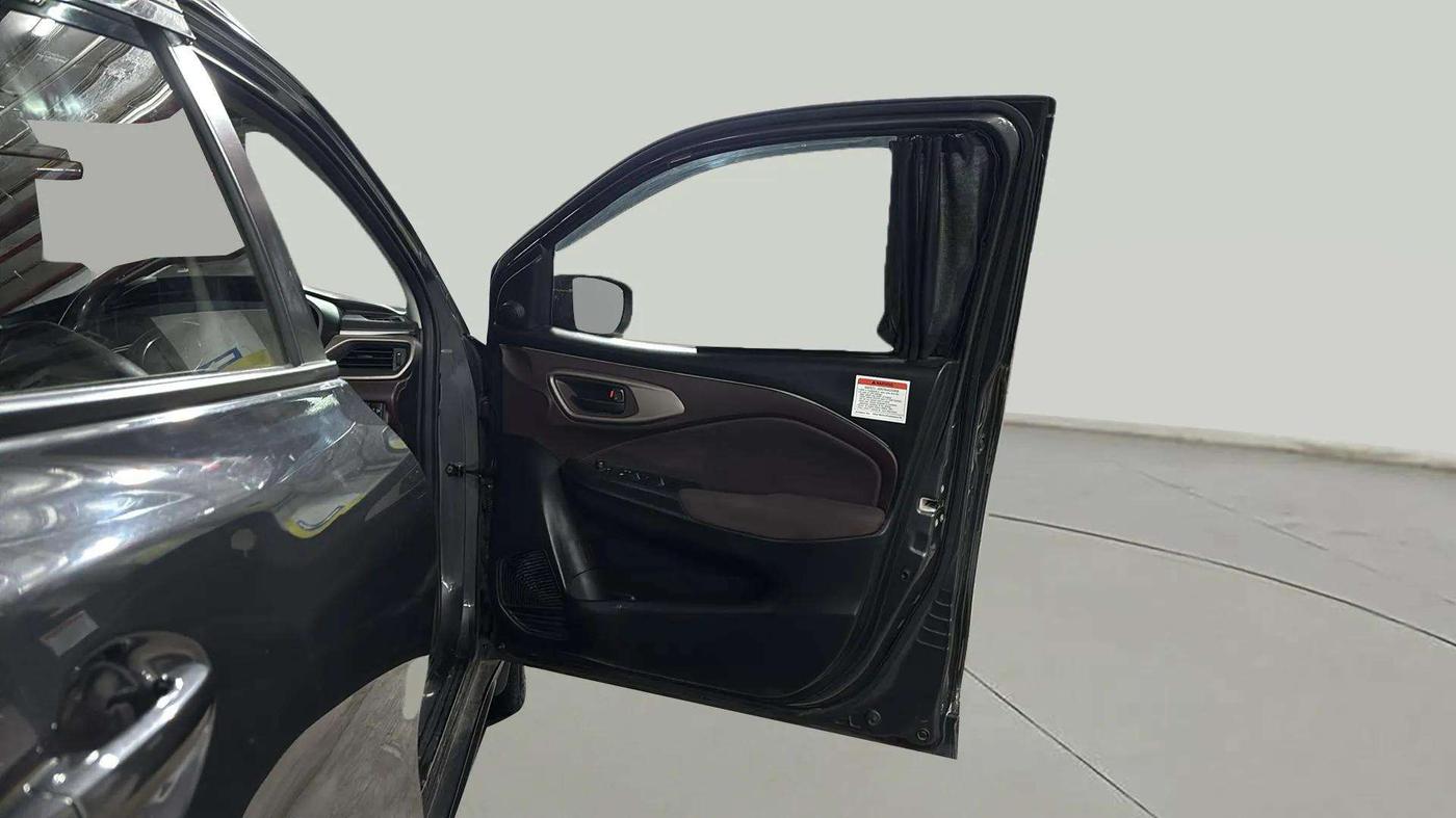 2024 Maruti FRONX DELTA CNG 1.2 MT, CNG, Manual, 21,117 km, RHS Front Door