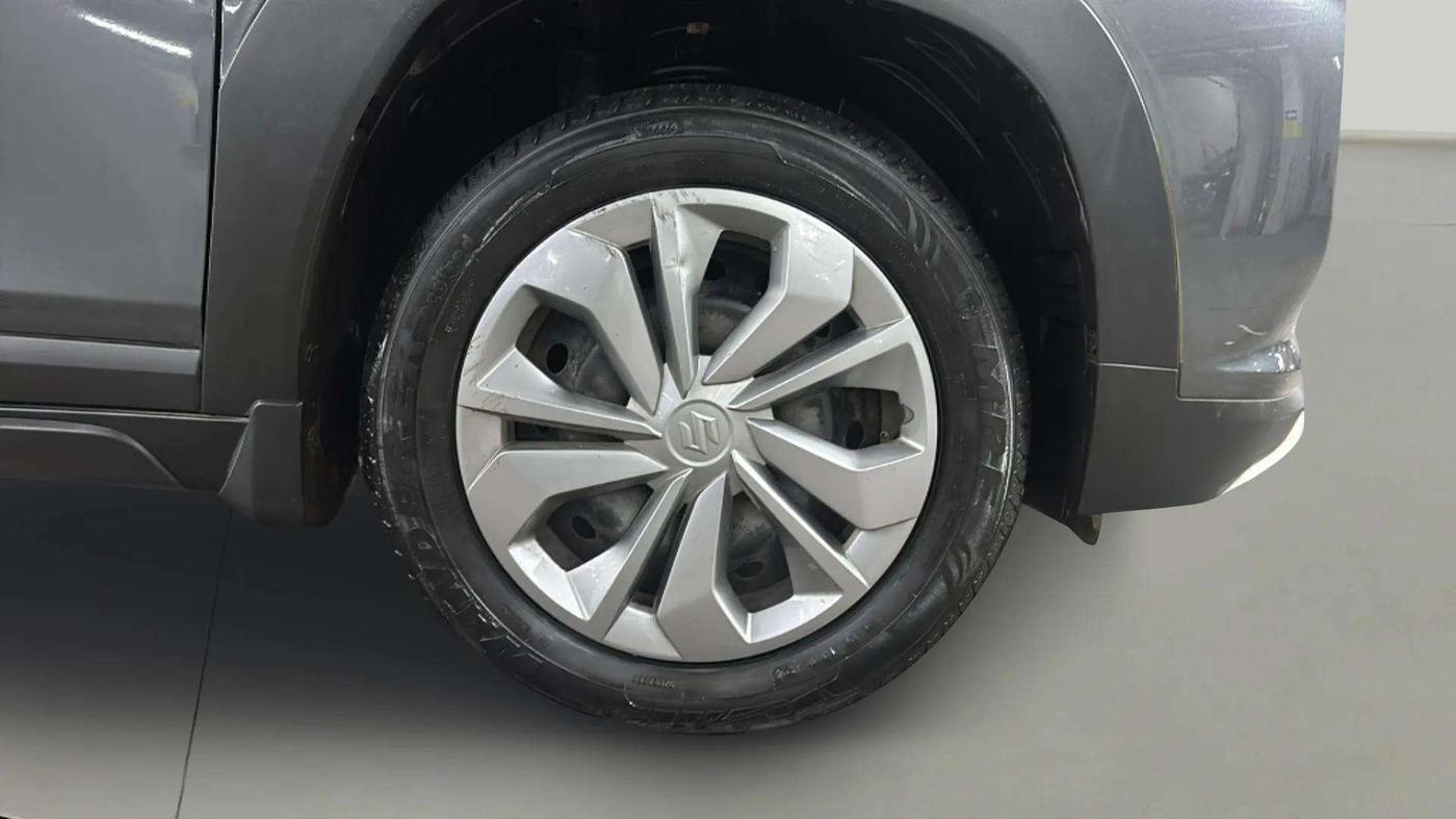 2024 Maruti FRONX DELTA CNG 1.2 MT, CNG, Manual, 21,117 km, Right Front Wheel