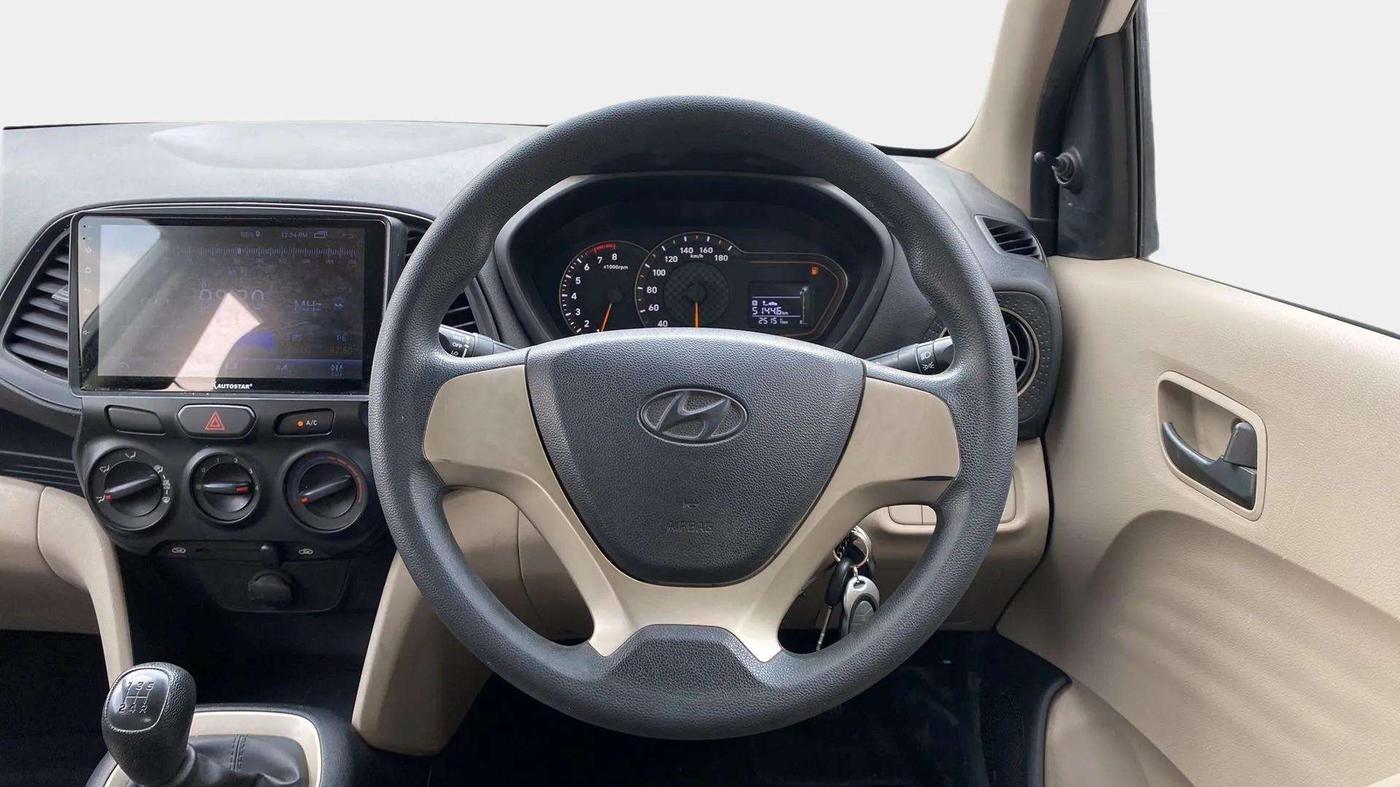 2018 Hyundai NEW SANTRO ERA, Petrol, Manual, 25,149 km, Steering Wheel Close Up