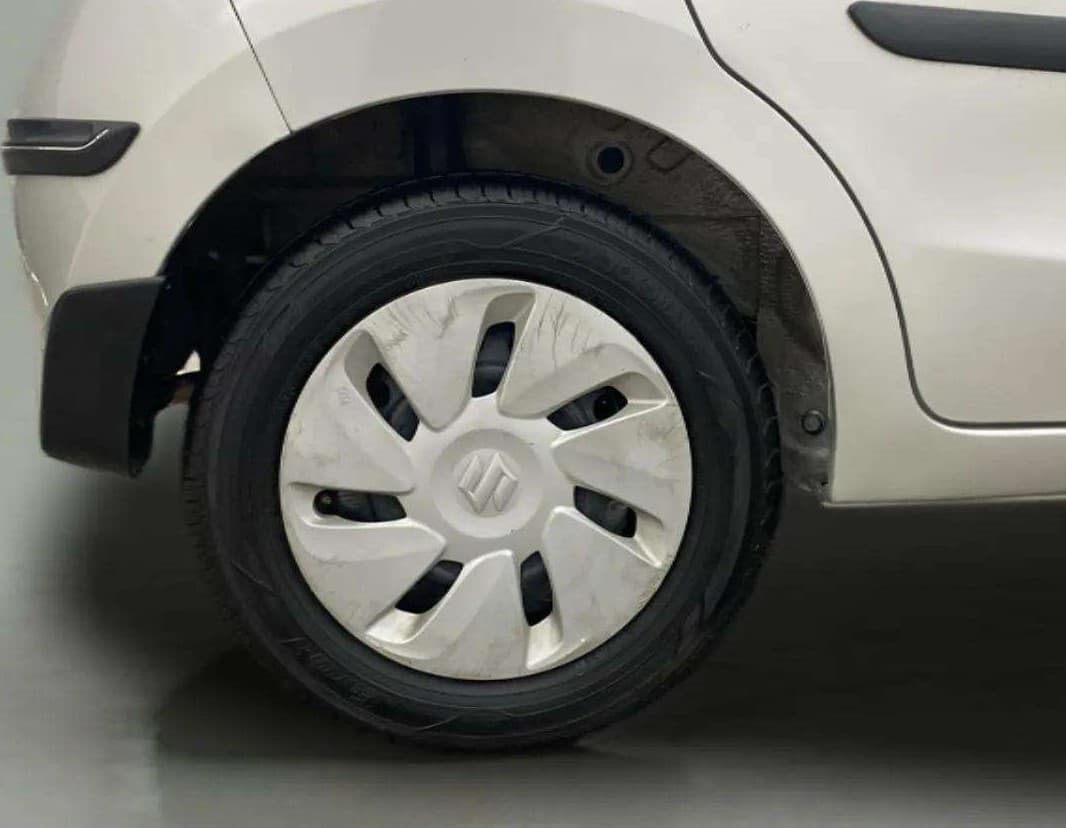 2017 Maruti Celerio VXI CNG, CNG, Manual, 81,256 km, Right Rear Wheel
