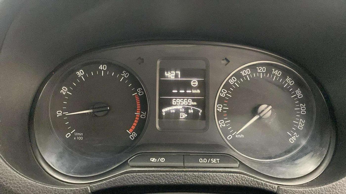 2018 Skoda Rapid STYLE 1.6 MPI, Petrol, Manual, 69,568 km, Odometer Image