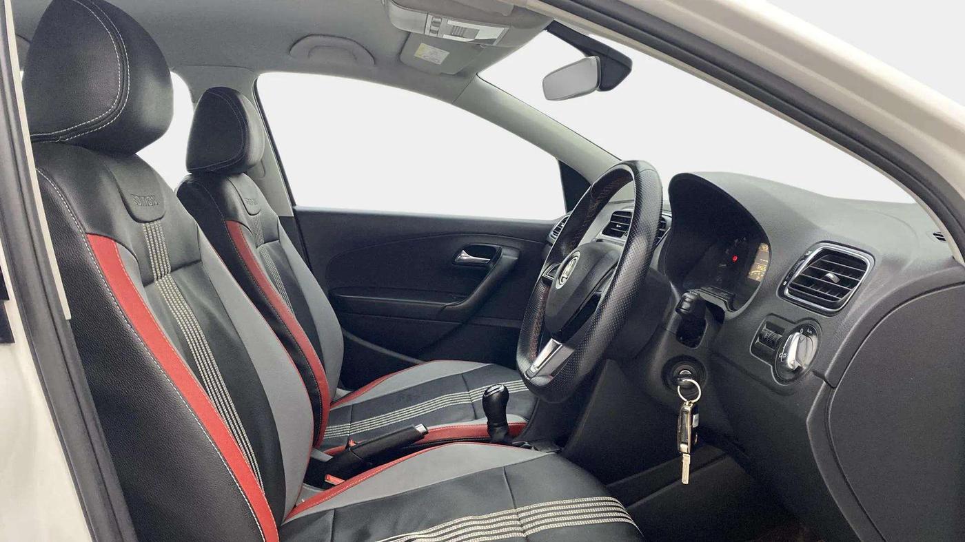 2018 Skoda Rapid STYLE 1.6 MPI, Petrol, Manual, 69,568 km, Right Side Front Door Cabin