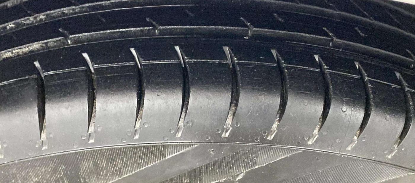 2016 Maruti Swift VXI, Petrol, Manual, 63,370 km, Left Rear Tyre Tread