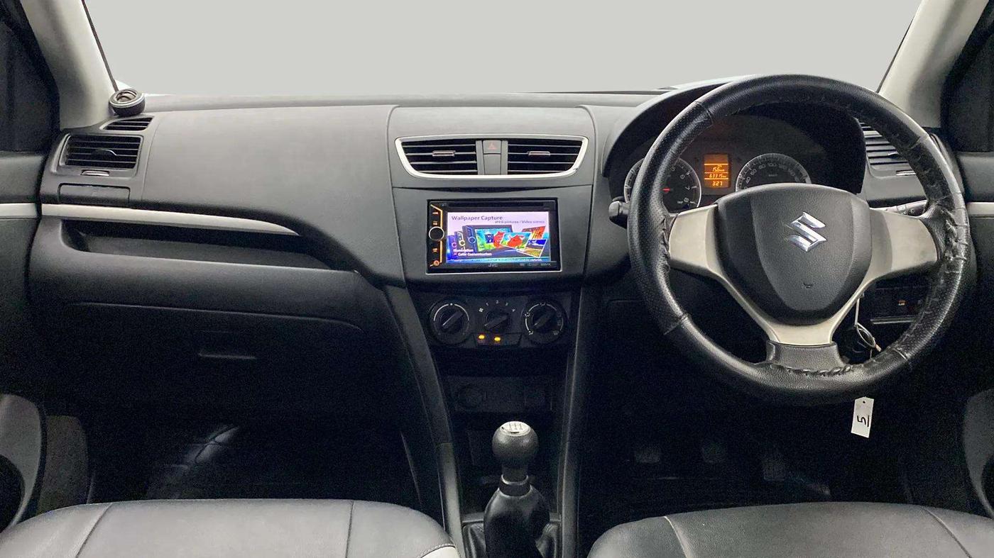 2016 Maruti Swift VXI, Petrol, Manual, 63,370 km, Dashboard