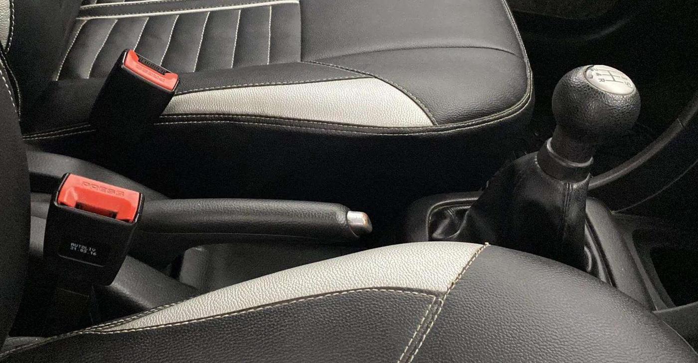 2016 Maruti Swift VXI, Petrol, Manual, 63,370 km, Gear Lever