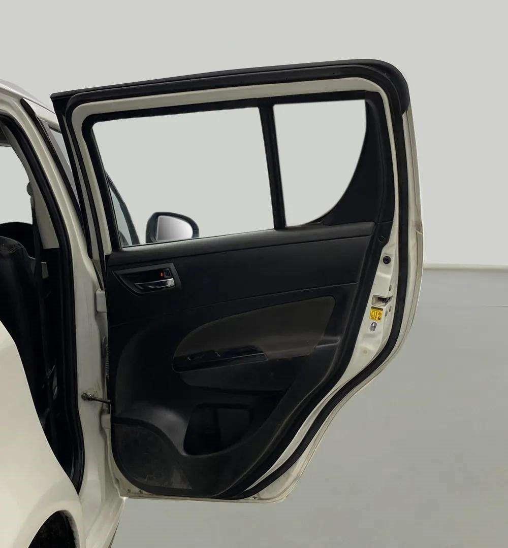 2016 Maruti Swift VXI, Petrol, Manual, 63,370 km, RHS Rear Door