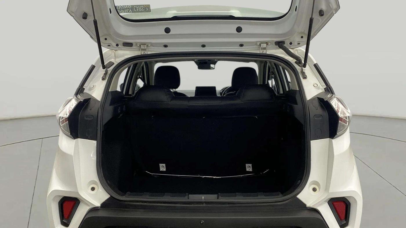 2021 Tata NEXON XMA SUNROOF PETROL, Petrol, Automatic, 20,545 km, Boot Inside