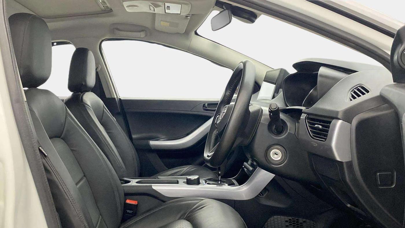 2021 Tata NEXON XMA SUNROOF PETROL, Petrol, Automatic, 20,545 km, Right Side Front Door Cabin