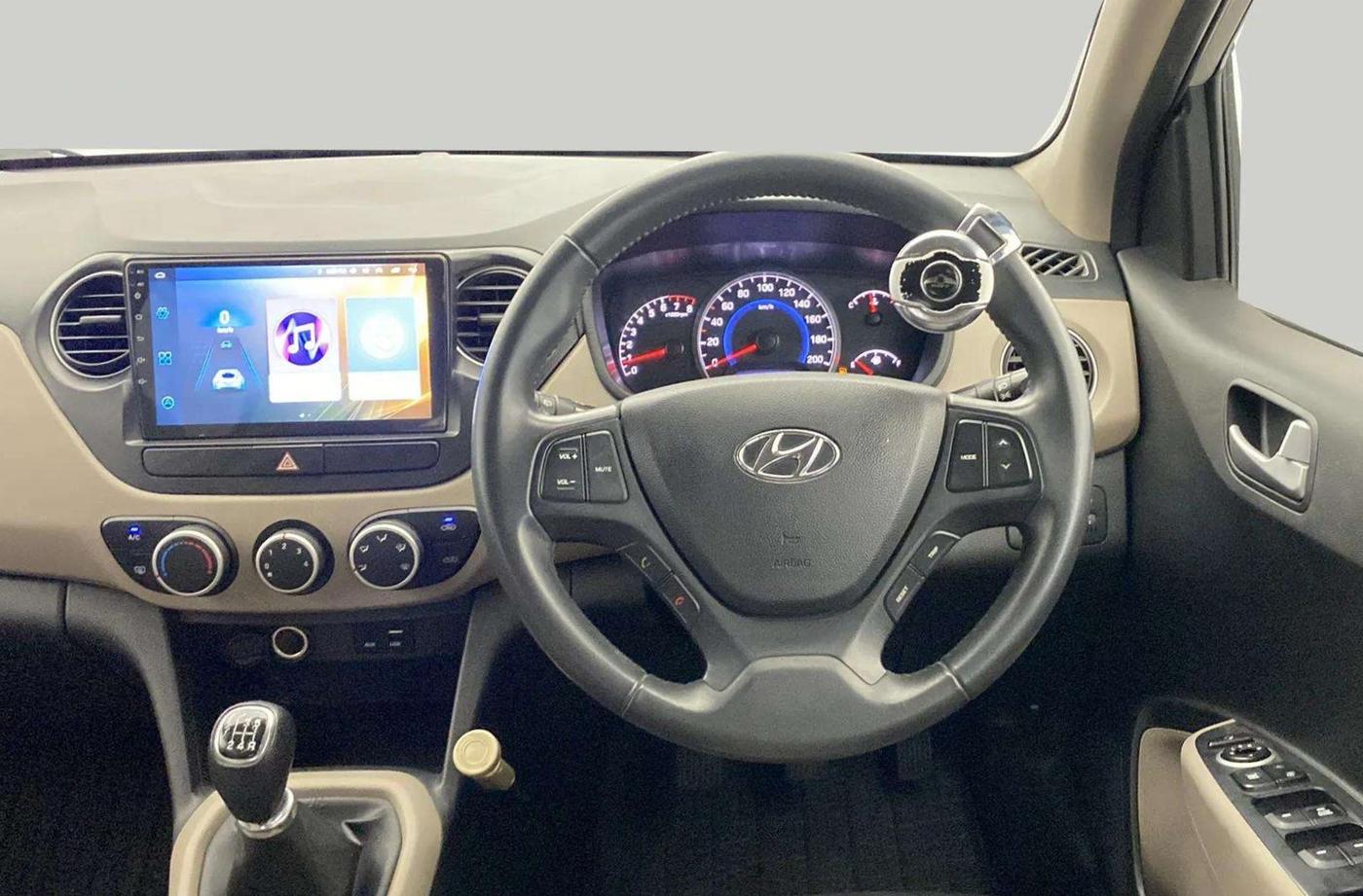 2016 Hyundai Grand i10 ASTA (O) 1.2 KAPPA VTVT, Petrol, Manual, 33,368 km, Steering Wheel Close Up