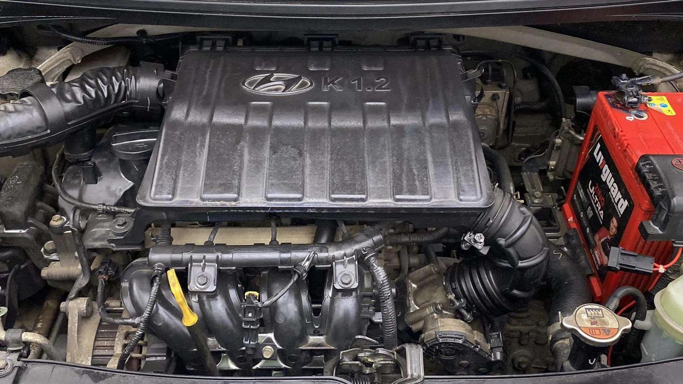 2016 Hyundai Grand i10 ASTA (O) 1.2 KAPPA VTVT, Petrol, Manual, 33,368 km, Engine View