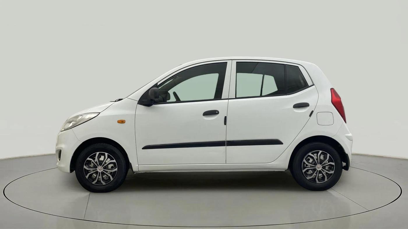 2013 Hyundai i10 ERA 1.1, Petrol, Manual, 63,705 km, Left Side