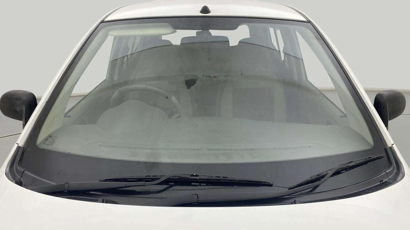 2013 Hyundai i10 ERA 1.1, Petrol, Manual, 63,705 km, Front Windshield