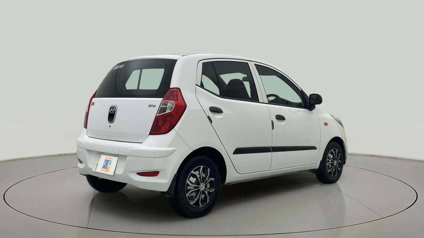 2013 Hyundai i10 ERA 1.1, Petrol, Manual, 63,705 km, Right Back Diagonal