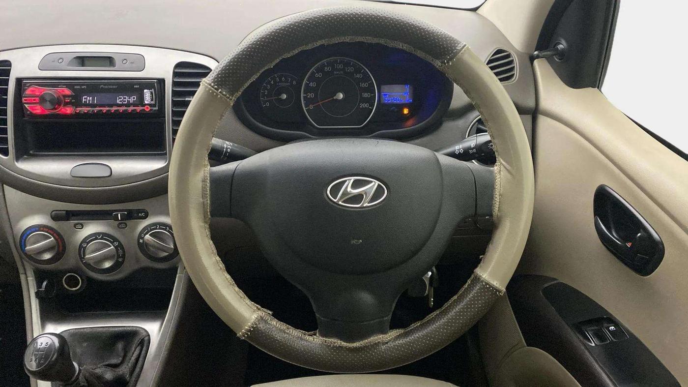 2013 Hyundai i10 ERA 1.1, Petrol, Manual, 63,705 km, Steering Wheel Close Up