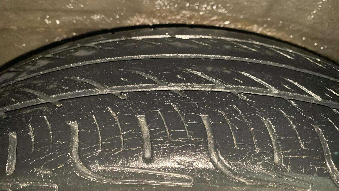 2013 Hyundai i10 ERA 1.1, Petrol, Manual, 63,705 km, Right Rear Tyre Tread