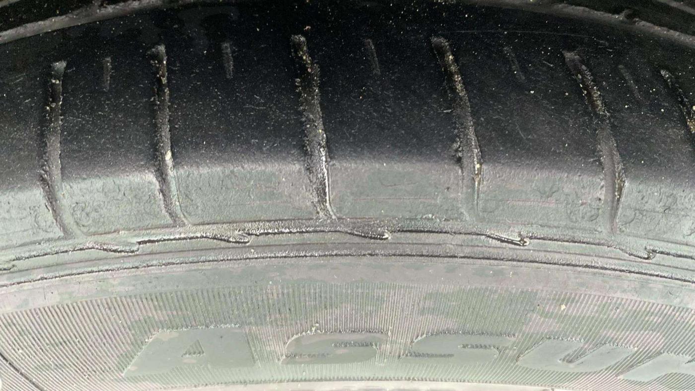 2020 MG HECTOR SHARP 1.5 DCT PETROL, Petrol, Automatic, 62,993 km, Left Front Tyre Tread