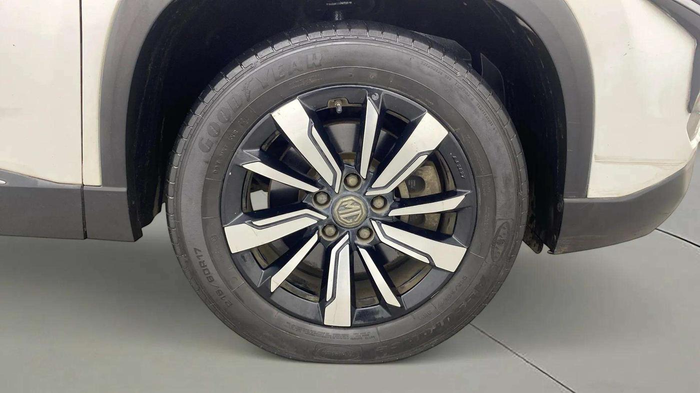 2020 MG HECTOR SHARP 1.5 DCT PETROL, Petrol, Automatic, 62,993 km, Right Front Wheel